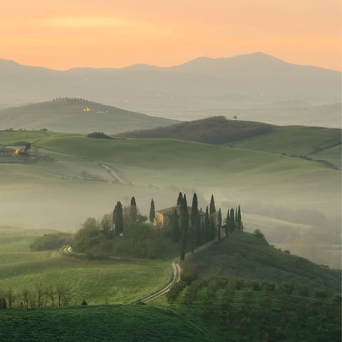 Explore the award-winning wineries and quaint villages that dot the scenic Tuscan countryside