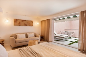 Cannes Delight image 1