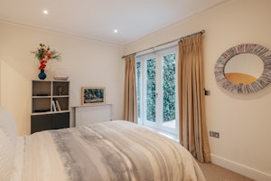 South Ken Sanctuary image 11