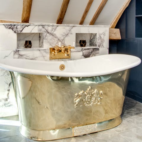 Enjoy the most relaxing bath the gorgeous roll-top tub