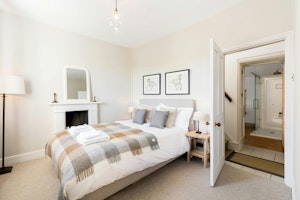 The Stow Townhouse image 6