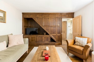 The Stow Townhouse image 4