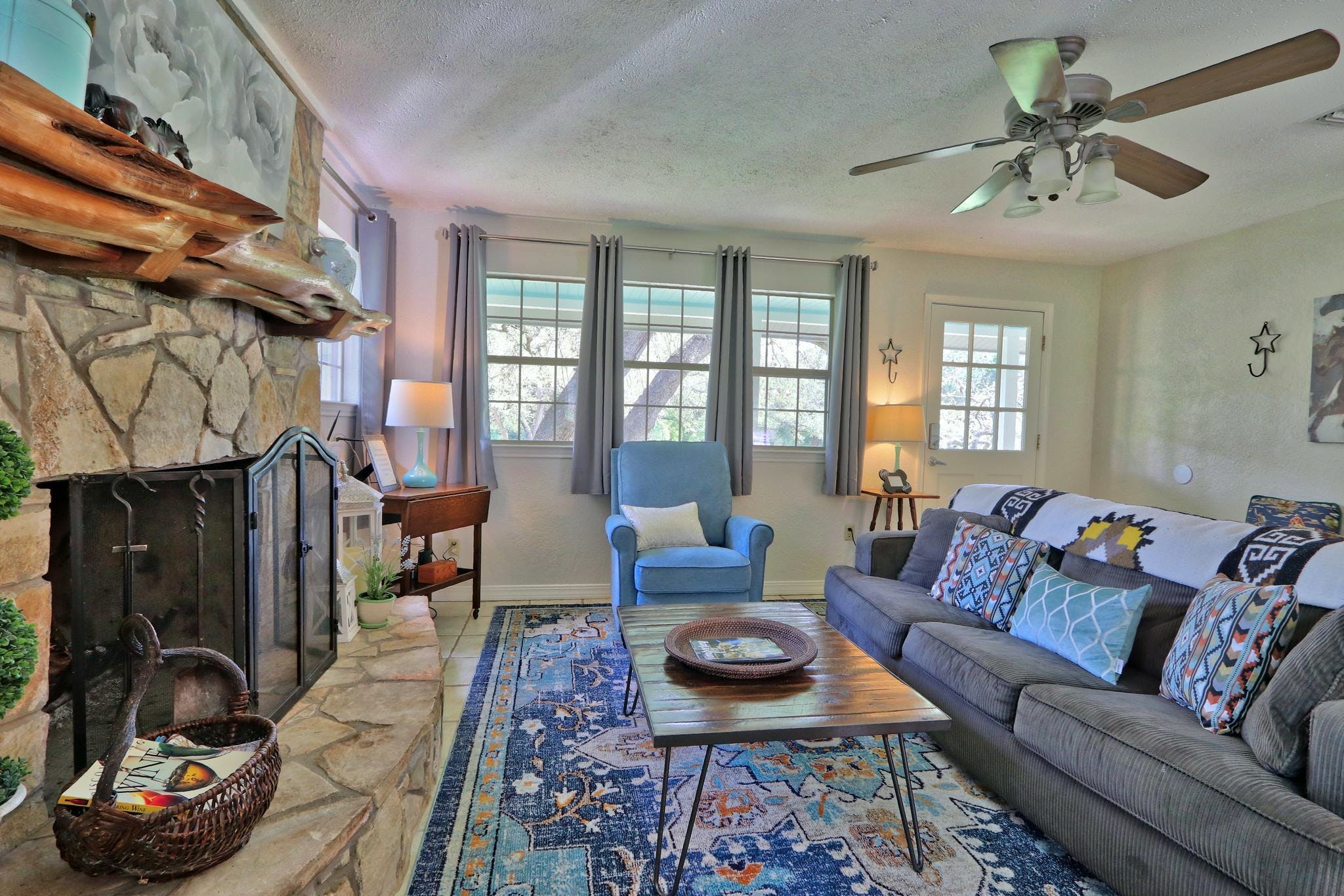 The Texas Tea Party, Texas, United States Plum Guide