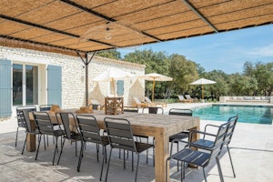 Luberon Oaks image 13