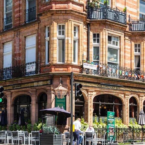 Explore the cafes, shops and beautiful architecture of Mayfair