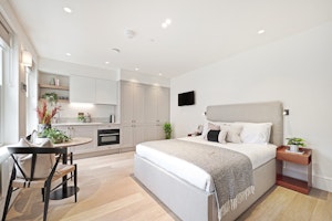 London Morning image 1