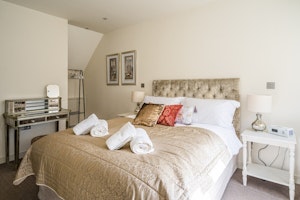 Georgian Luxury image 5