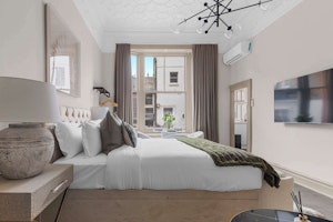 Chelsea Essence image 6
