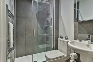 Puffin Haven image 7