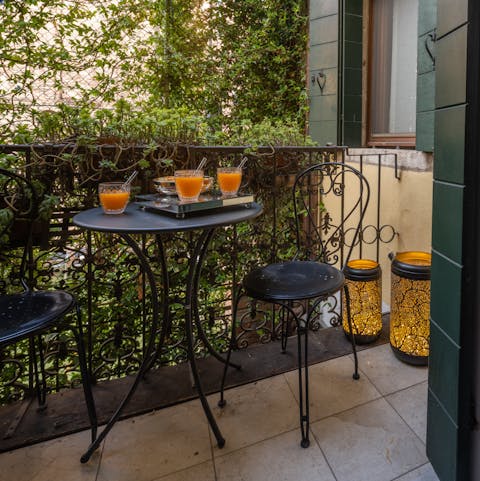Sit down on the terrace for your evening aperitivo 