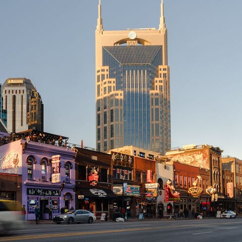 Walk to the iconic museums and music venues of Downtown Nashville