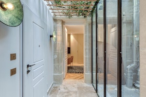 Playwright's Quarters image 6