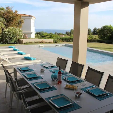 Enjoy dinner alfresco with the ocean as your backdrop