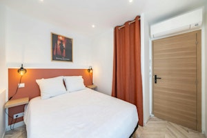 Avenue Retreat image 8