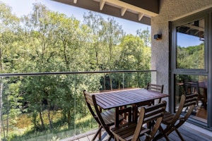 Riverside Retreat image 1