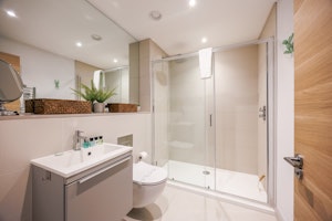 Harbour View Place image 3