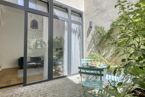 A Courtyard in Montmartre image 11