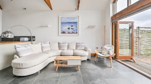 Porthcothan Cottage image 9