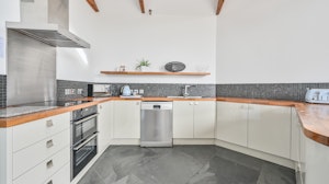 Porthcothan Cottage image 6