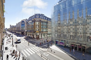 Belle of Les Halles image 6