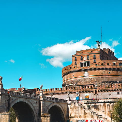 Stroll along the banks of the Tiber until you reach Castel Sant'Angelo in just over a quarter of an hour