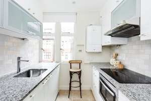 West End Chic image 14