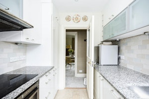 West End Chic image 11