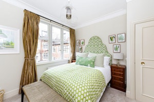 West End Chic image 8