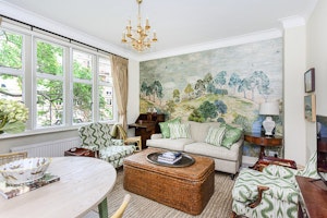 West End Chic image 5