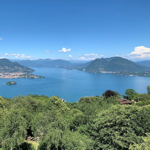 Stay just a five-minute drive from the centre of Stresa