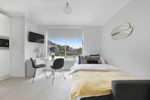 Blue Belgravia image 13