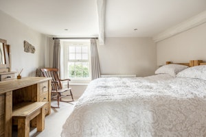 Idyllic Abode image 9