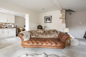 Idyllic Abode image 7