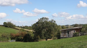 Rose Barn image 9