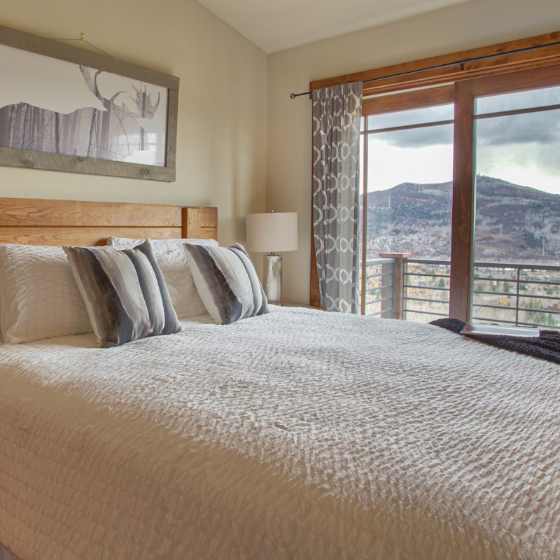 Wake up to stunning views