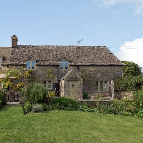 Make yourself at home in this rural idyll, set just outside the Cotswold village of Langley