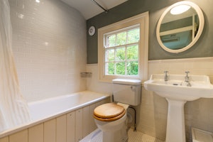 Larks Rise image 11