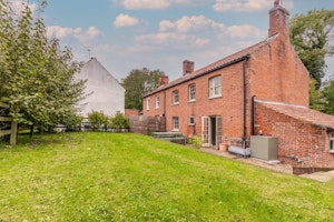 Larks Rise image 7