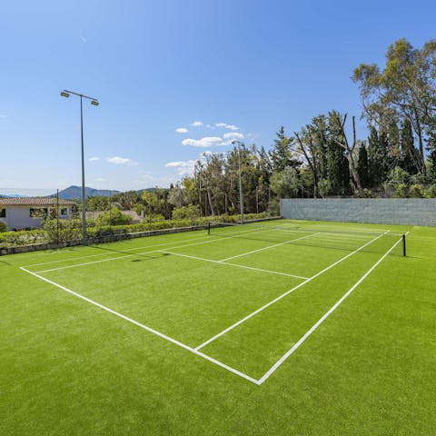 Challenge your loved ones to a few games on your own private tennis court