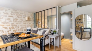 Parisian Mews image 11