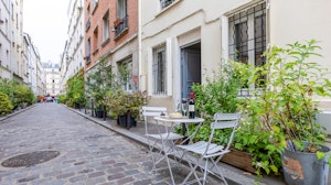 Parisian Mews image 6