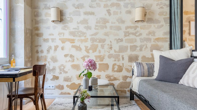 Parisian Mews additional image