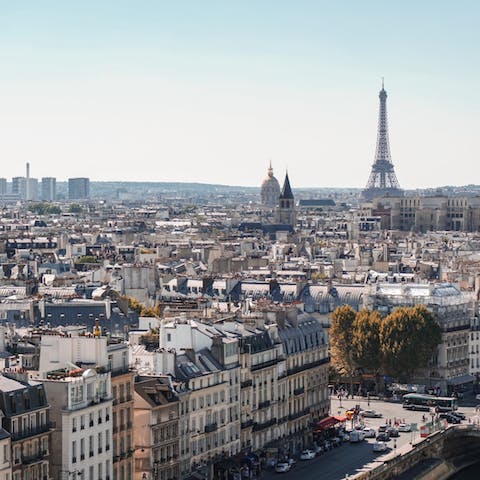 Stay in the heart of the city – your home is just a twenty-minute walk along the river to the Eiffel Tower