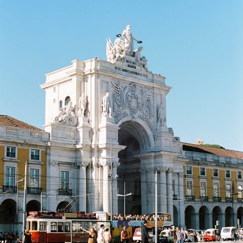 Stay just footsteps from Lisbon's most popular square – the Praça do Comércio