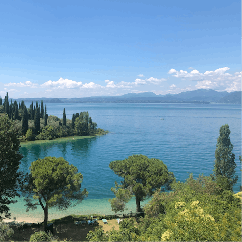 Explore beautiful Lake Garda – the shore is just a six-minute drive from your door