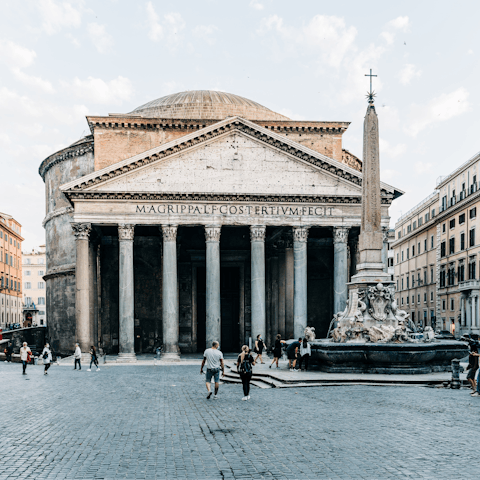 Visit the Pantheon, the most preserved monument of ancient Rom 