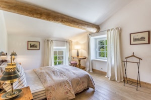 Champagne & Provence image 3