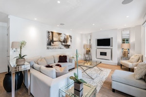 Belgravia Glamour image 14