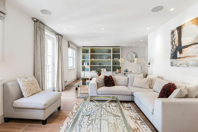Belgravia Glamour main image