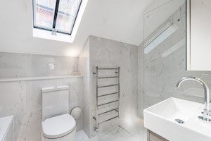 Belgravia Glamour image 8